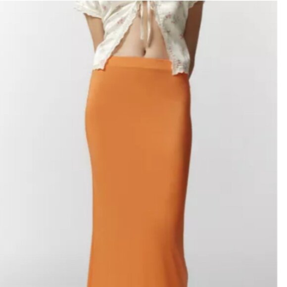 Urban Outfitters Dominique Maxi Skirt - Picture 2 of 2